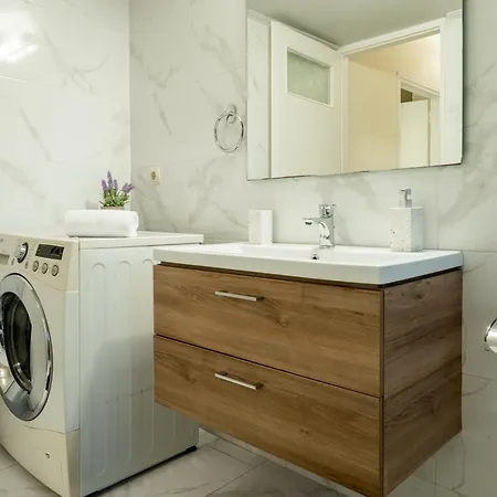 Atena Urban Living *