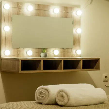 Atena Urban Living شقة